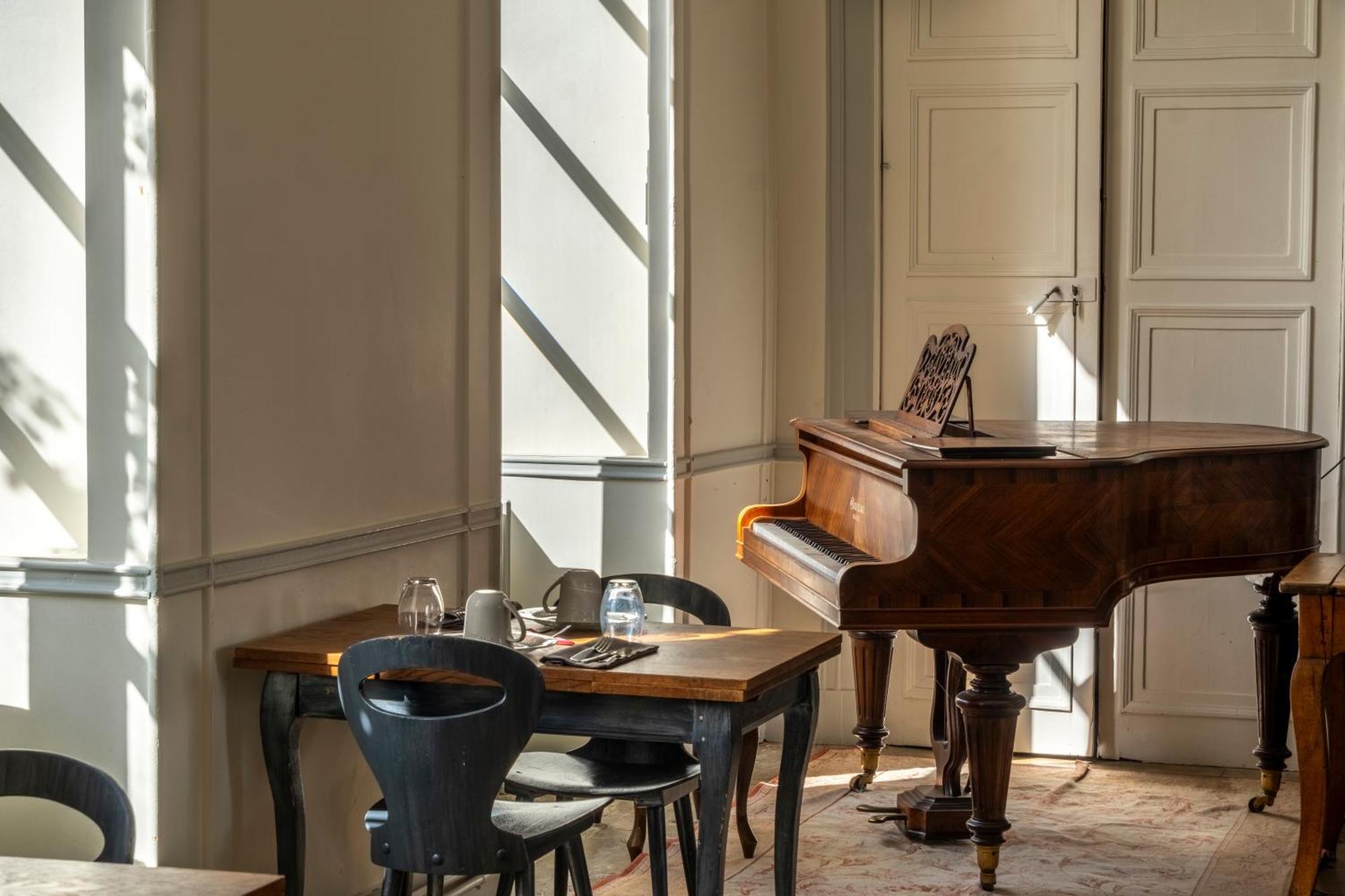 Chateau De Briancon Baune Luaran gambar